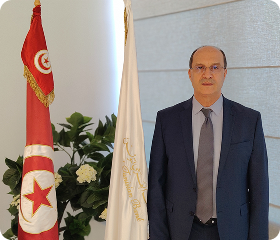 — السيد رياض الحجّاج، المدير العام للبنك العربي لتونس